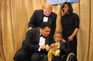 Donald Trump, Muhammad Ali, 2001.jpg